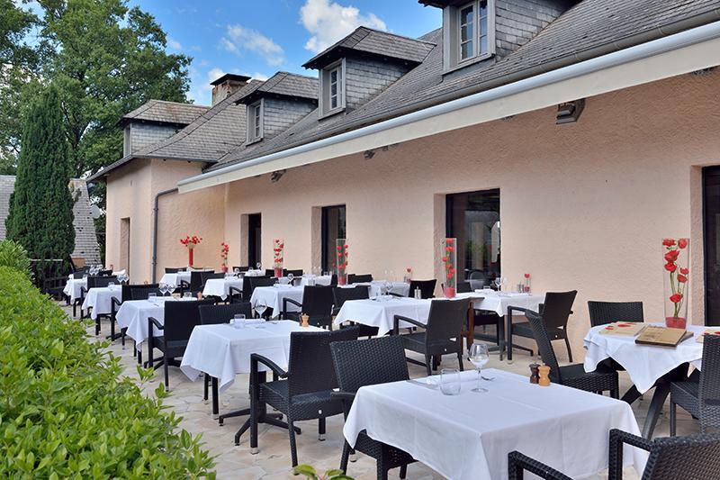 Saint-Pardoux-l'Ortigier Hotel Restaurant Les Coquelicots, The Originals Relais מראה חיצוני תמונה